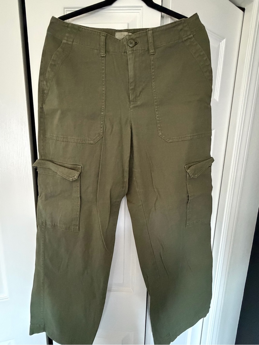 Women’s Olive Green Cargo Pants